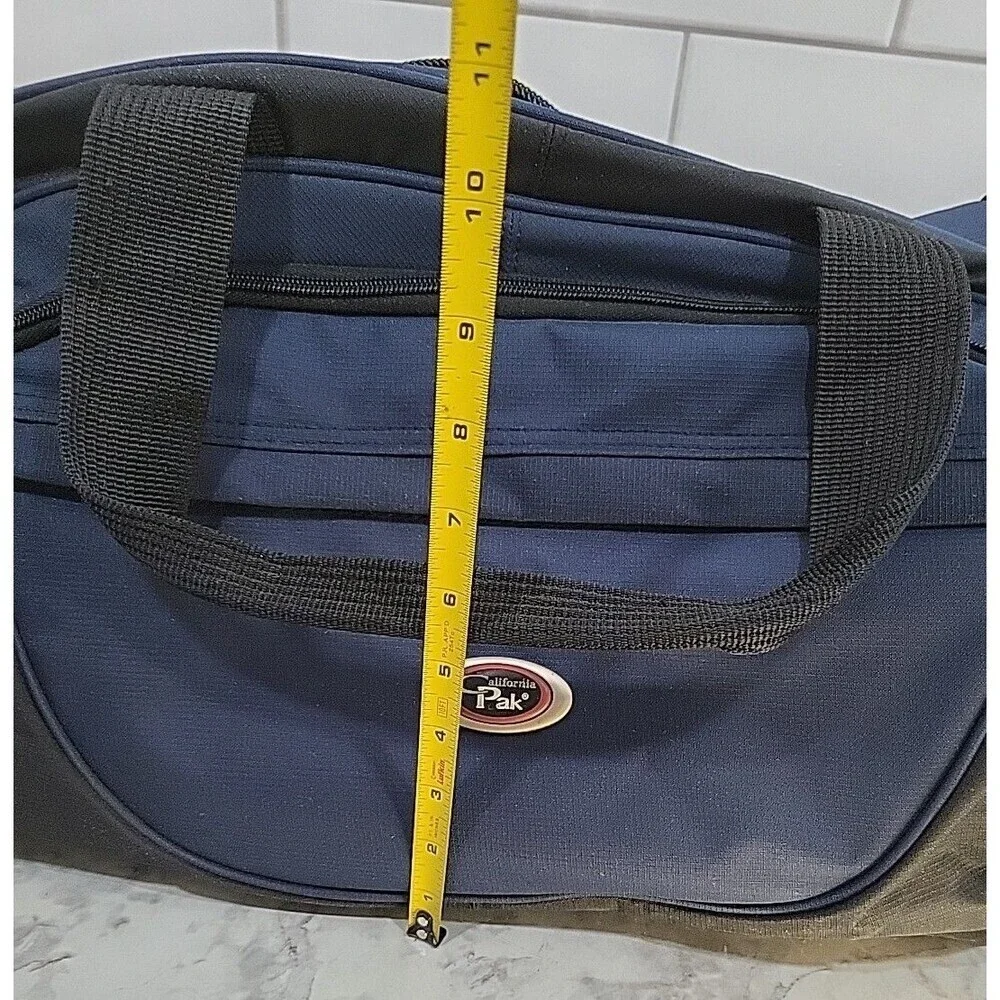 Cal Pak Blue Duffle Bag Travel Vacation Overnight Sports *Read